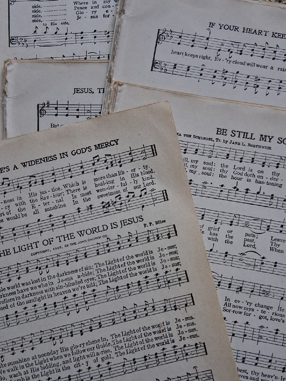 🧹50 PgsVintage Sheet Music For Crafting